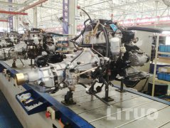 北汽福田汽車總裝車間機械化輸送設備